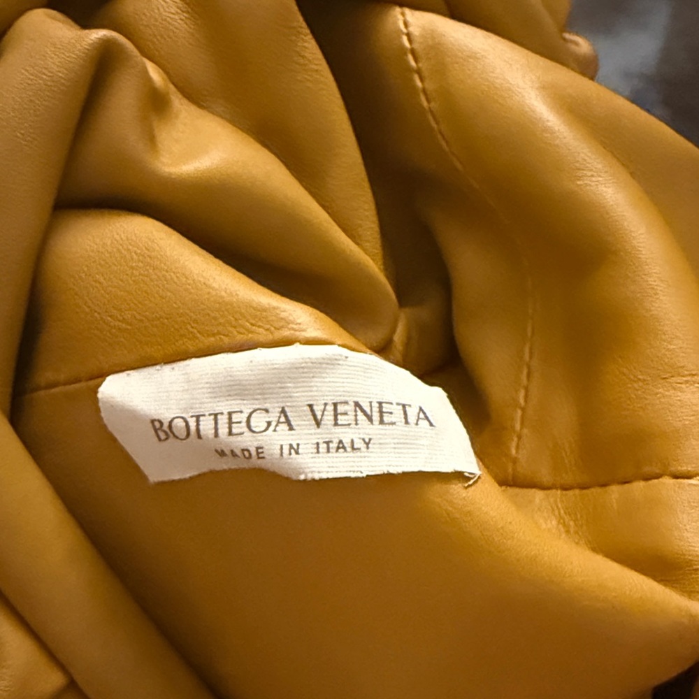 BOTTEGA VENETA Mini Pouch Clutch in yellow - Picture 12 of 12